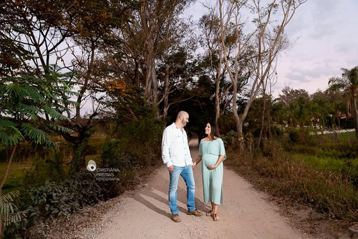 fotografia book de Gestante externo area rural vestido verde BH Betim Contagem Igarape
