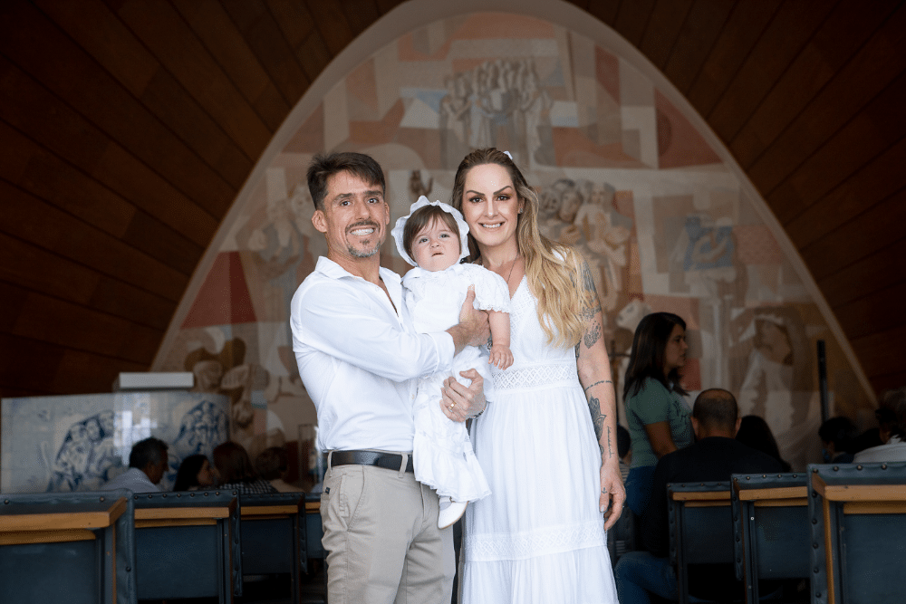 fotografei o batizado de uma menina, na igreja da pampulha