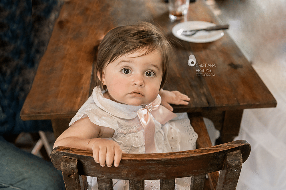 fotografia batizado na igreja pampulha e recepção no restaurante xapuri de BH