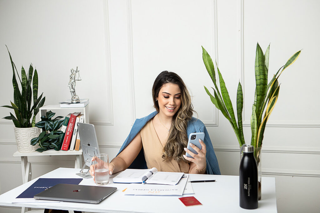 fotógrafa personal branding advogada elegante BH Betim Contagem