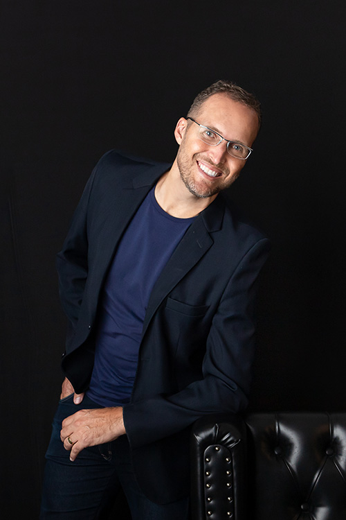 ensaio masculino profissional financeiro no estudio feliz