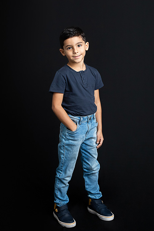 retrato do filho fundo preto ensaio dia das mães estúdio betim