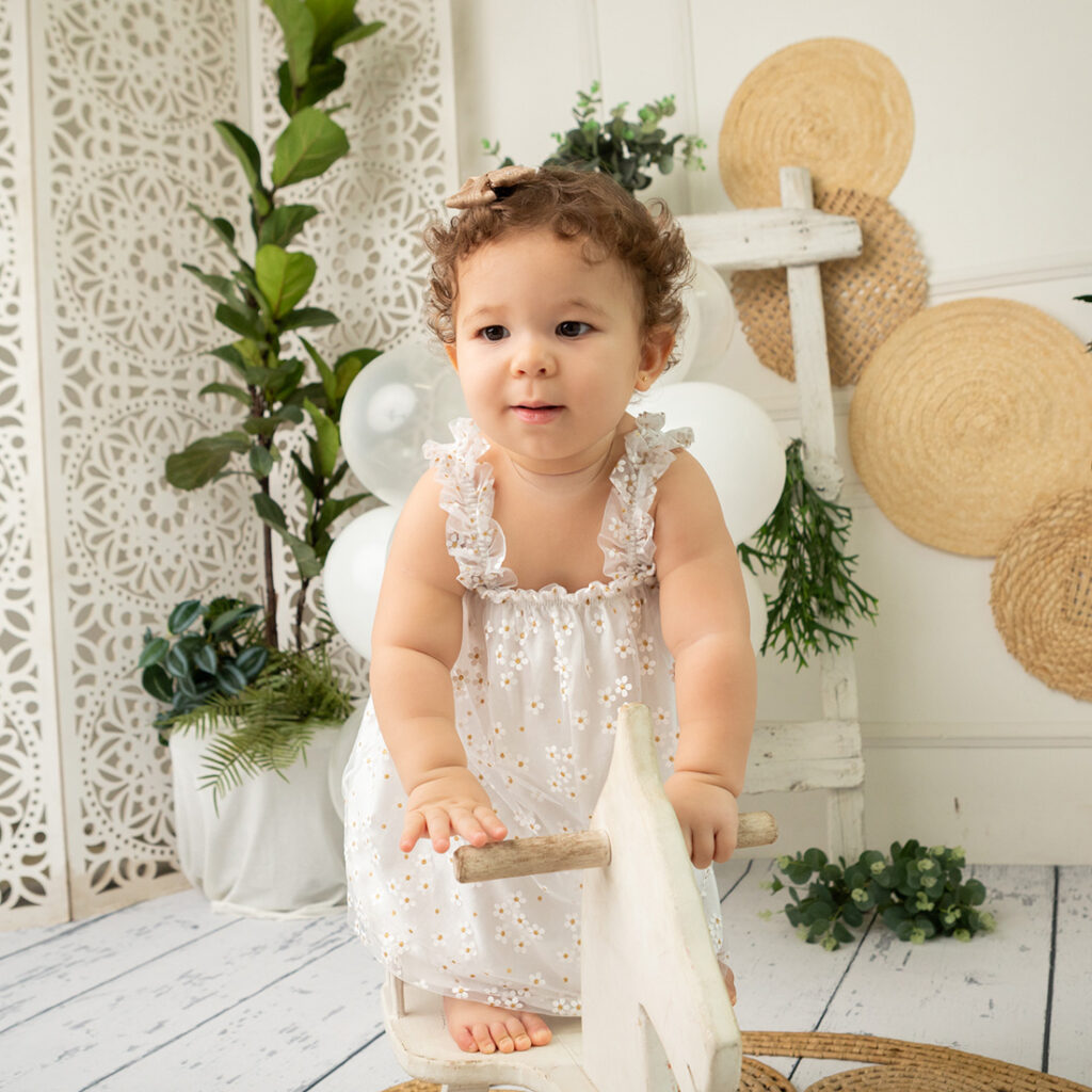 Ensaio fotografico de 1 um ano da clarice no estudio em betim