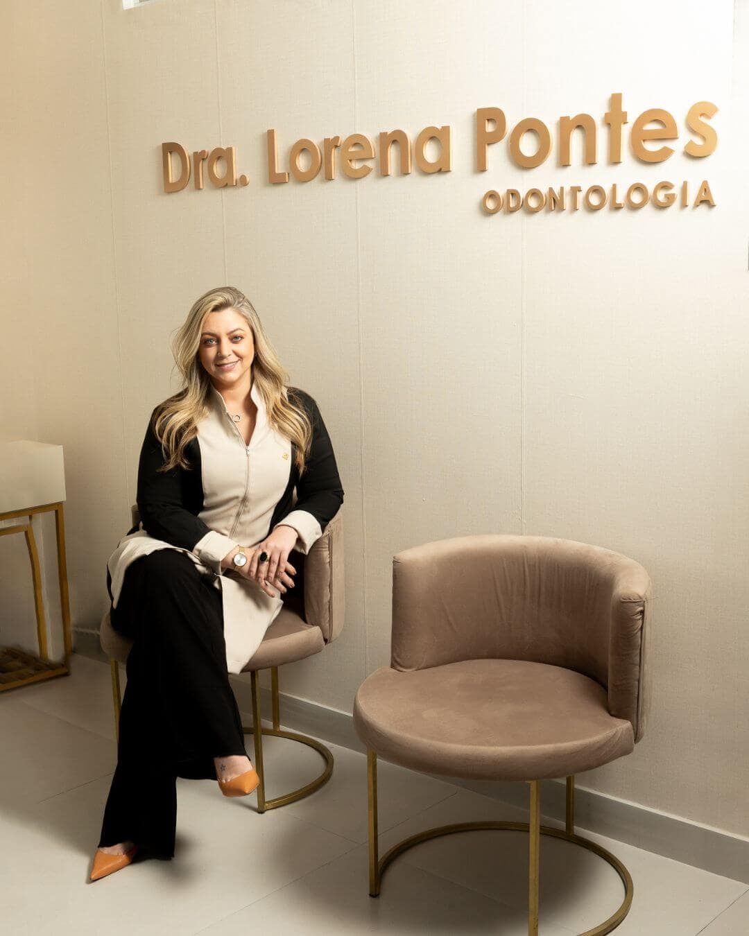 fachada e identidade visual de consultório odontológico em Contagem